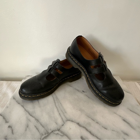 Dr. Martens Black Loafers with Leather Material and Sturdy Sole - Picture 16 of 16